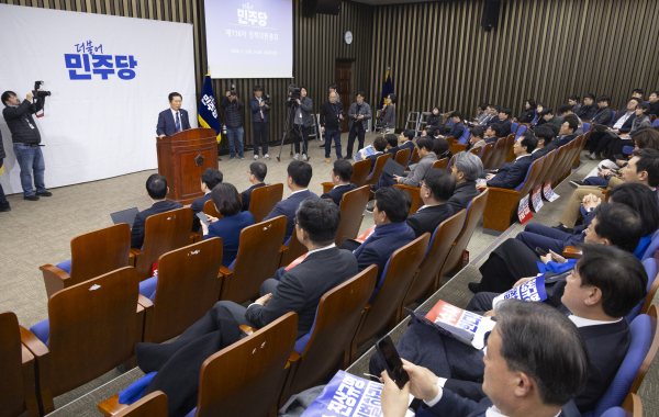 ▲ 정청래 더불어민주당 대표가 지난 5일 국회에서 열린 정책 의원총회에서 발언하고 있다. ⓒ연합뉴스