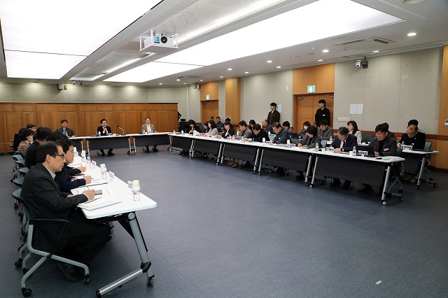 ▲ 안동시는 지난 4일 시청 청백실에서 제64회 경북도민체육대회의 성공적인 개최를 위해 추진반별 준비상황 보고회를 열었다.ⓒ안동시