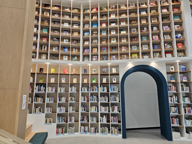 ▲ 광주의 한 공공도서관 실내 전경. ⓒ광주시 제공