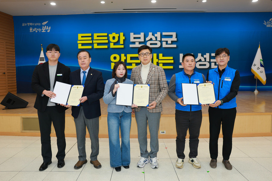 ▲ 보성군은 지난 9일 ‘2026년 반부패·청렴 실천 결의 및 서약식’을 개최했다ⓒ보성군 제공