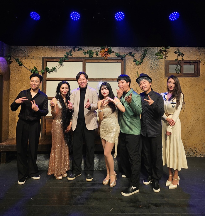 ▲ 왼쪽부터 유엽섭, 김나윤, 김정훈, 김유림, 김주경, 김학도, 최예지. ⓒ뉴데일리