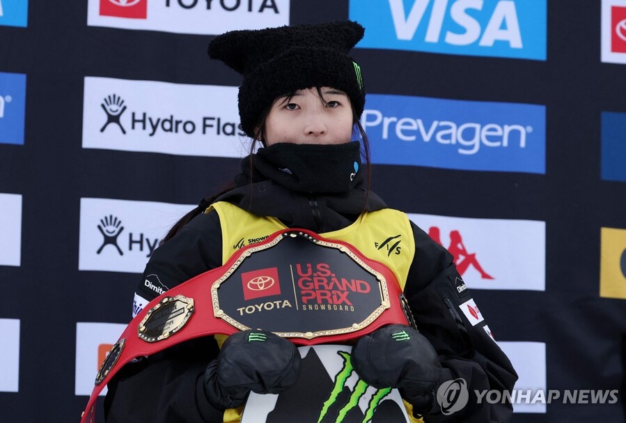 ▲ 유력한 금메달 후보 스노보드 최가온이 11일 여자 하프파이프 예선에 출격한다.ⓒ연합뉴스 제공