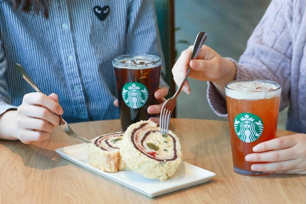 ▲ 스타벅스 테이스티 저니 '맘모롤'ⓒ스타벅스 코리아