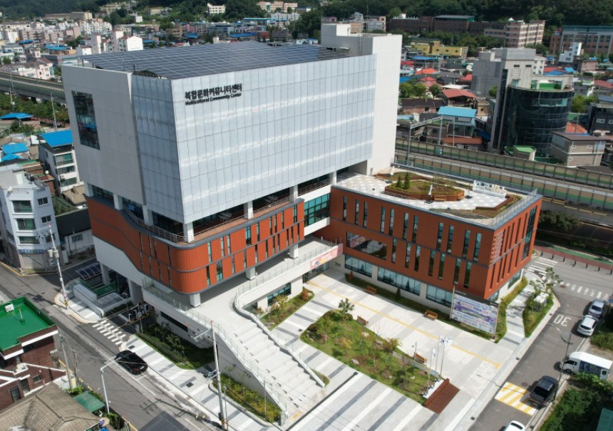 ▲ 개관 1주년을 맞은 동두천 복합문화커뮤니티센터 ⓒ동두천시 제공