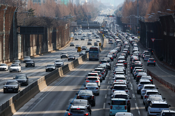 ▲ 지난해 설날 정체 사진.ⓒ뉴시스