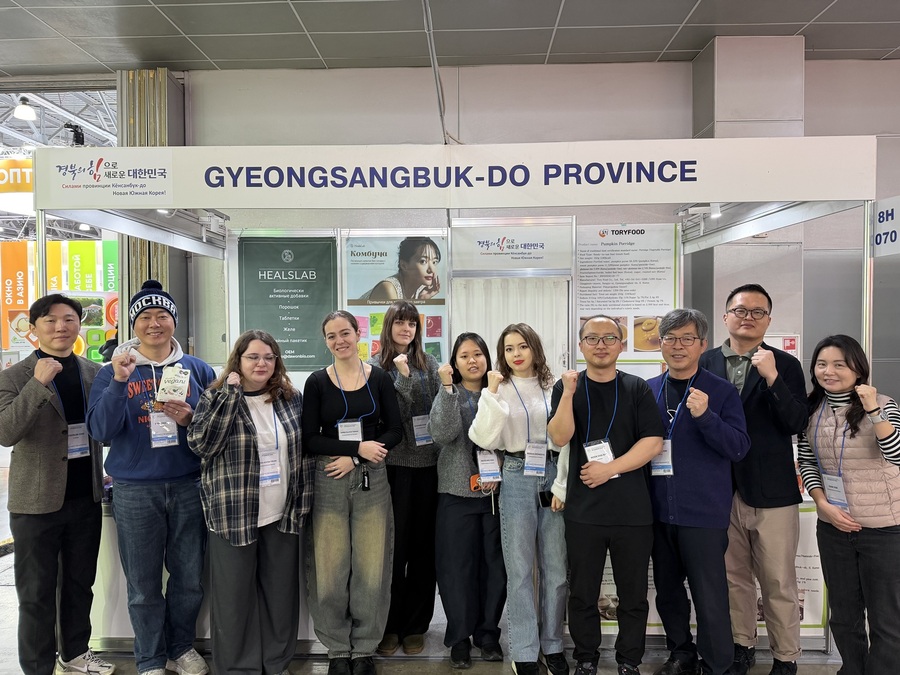 ▲ 경상북도는 2월 9일부터 12일까지 러시아 모스크바 크로커스 엑스포에서 개최된 제33회 ‘프로드엑스포(PRODEXPO)’에 경북기업 공동관을 개설하고 도내 식품 및 주류 기업들의 러시아 시장 개척을 적극 지원했다.ⓒ경북도