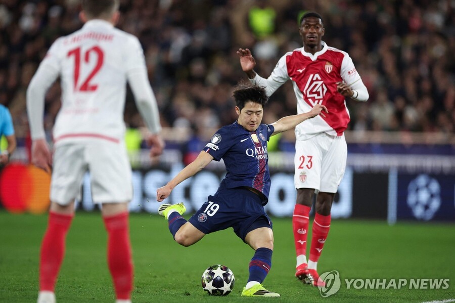 ▲ 이강인이 교체 출전한 PSG가 UCL PO에서 모나코에 3-2 역전 승리를 거뒀다.ⓒ연합뉴스 제공