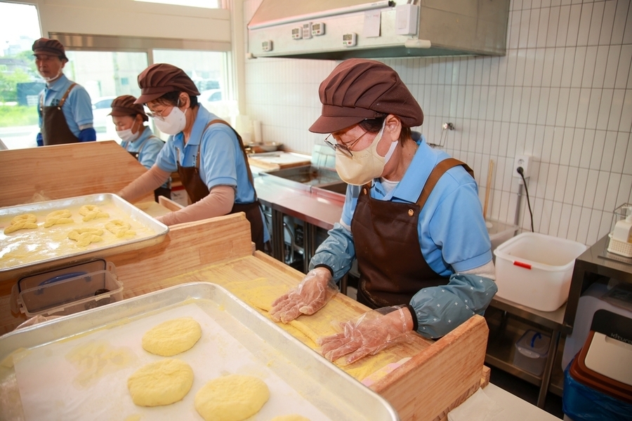 ▲ 노인일자리-기찬커피ⓒ전라남도 제공