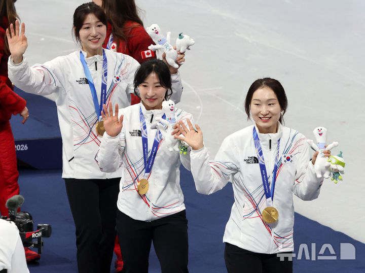 ▲ '전설' 최민정이 2026 밀라노 동계올림픽에서 개인 통산 6번째 메달을 목에 걸었다.ⓒ뉴시스 제공