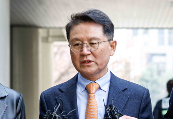 尹측 "내란재판, 정해진 결론 위한 요식 행위 … 한낱 쇼에 불과"