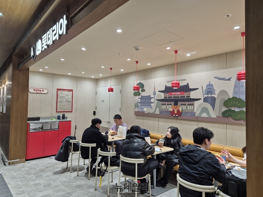 ▲ 한국적 인테리어를 적극적으로 반영했으며, 개방적인 구조를 통해 트인 시야감을 제공한다.ⓒ조현우 기자