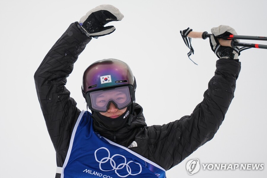 ▲ 이승훈이 한국 선수로는 처음으로 동계올림픽 프리스타일 스키 하프파이프 종목 결선에 올랐으나 불의의 부상으로 기권했다.ⓒ연합뉴스 제공