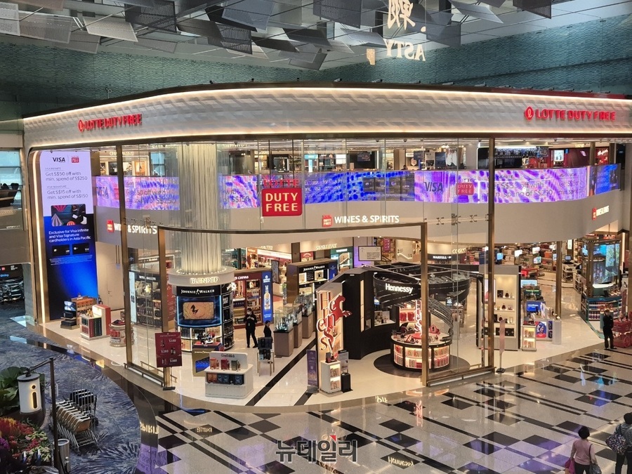 ▲ 지난 2월 10일 방문한 롯데면세점 창이공항점 T3 전경ⓒ조현우 기자