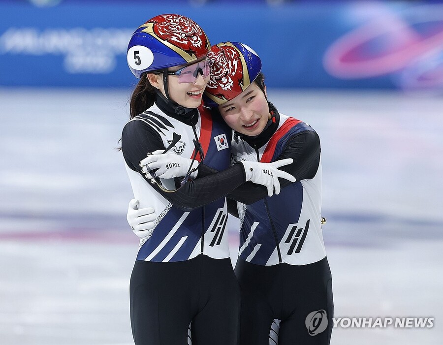 ▲ 김길리는 여자 쇼트트랙 3000m 계주와 1500m를 제패하며 2관왕에 올랐다.ⓒ연합뉴스 제공