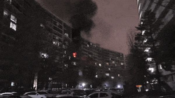 ▲ 은마아파트에 불길이 치솟고 있다. /연합뉴스