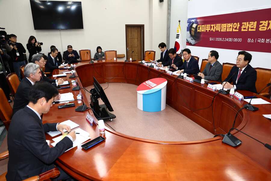 ▲ 김상훈 국회 대미투자특별법특별위원장이 24일 오전 서울 여의도 국회에서 열린 국민의힘 대미투자특별법안 관련 경제계 조찬간담회에서 발언하고 있다. ⓒ뉴시스