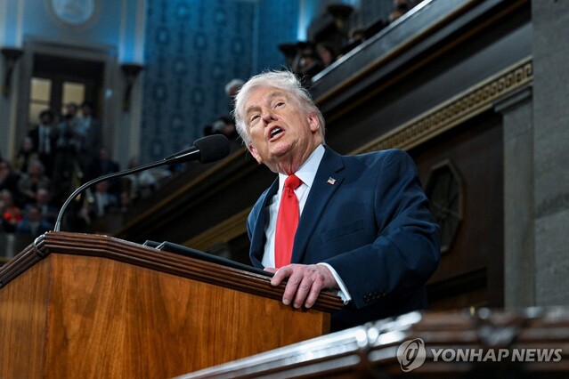 ▲ 24일(현지시각) 미국 워싱턴 D. C. 연방의회 상·하원 합동회의에서 국정연설을 하고 있는 도널드 트럼프 미국 대통령. 출처=로이터ⓒ연합뉴스