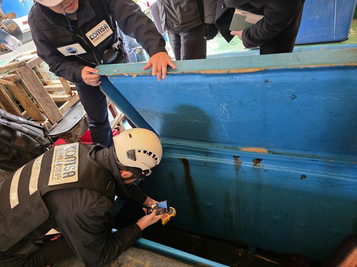 ▲ 한국해양교통안전공단(KOMSA) 제주사고조사센터에서 해수부 어선원안전감독관과 함께 어선 현장점검을 하는 모습. ⓒ한국해양교통안전공단