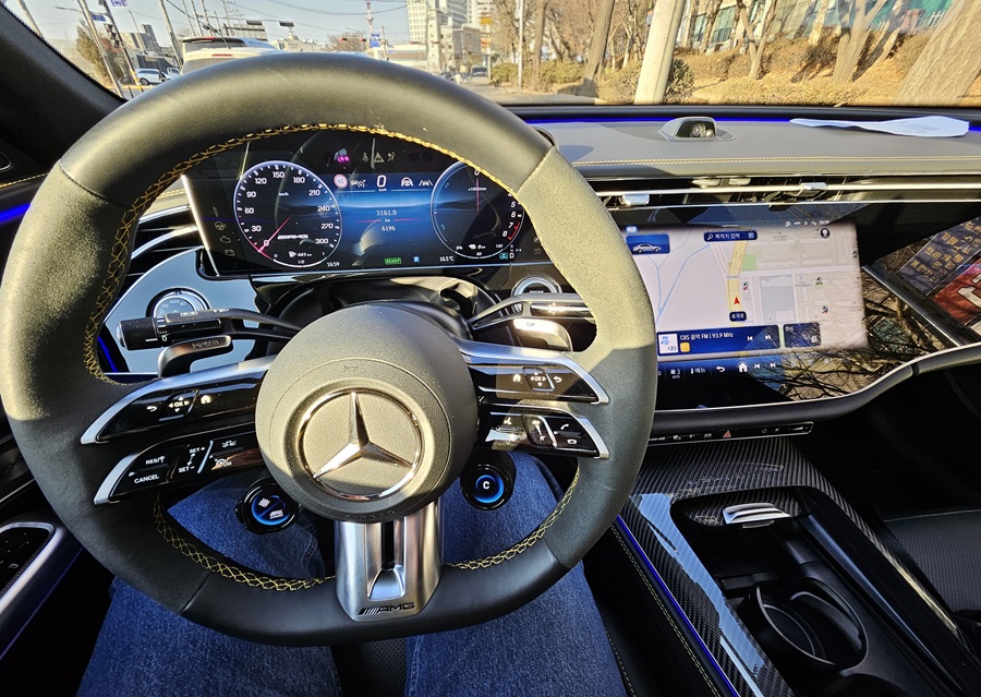 ▲ 메르세데스-AMG E 53 하이브리드 4MATIC+. ⓒ주재용 기자