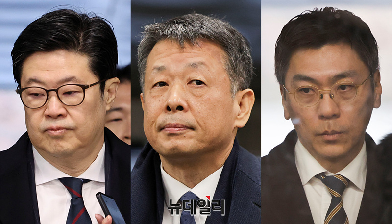 ▲ (좌로부터)김병주 MBK파트너스 회장, 김광일 부회장 겸 홈플러스 공동대표, 김정환 부사장 ⓒ뉴데일리DB