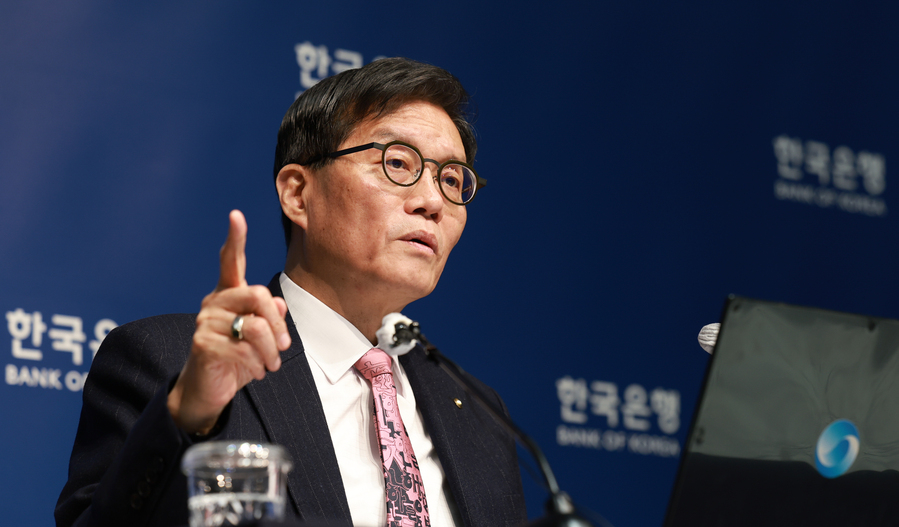 ▲ 이창용 한국은행 총재가 26일 서울 중구 한국은행 본관에서 열린 기자간담회에서 발언하고 있다. ⓒ한국은행