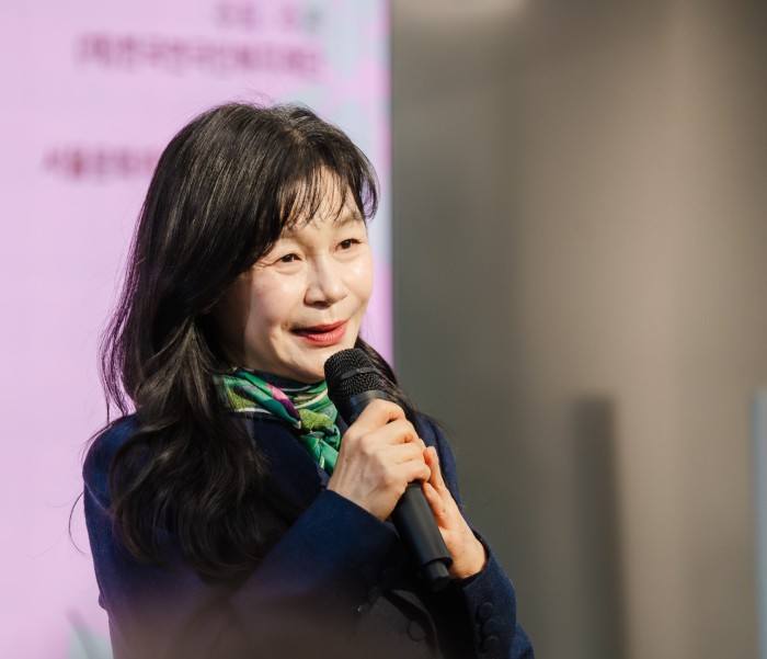 ▲ 간담회 진행 중인 길해연 한국연극인복지재단 이사장.ⓒ한국연극인복지재단