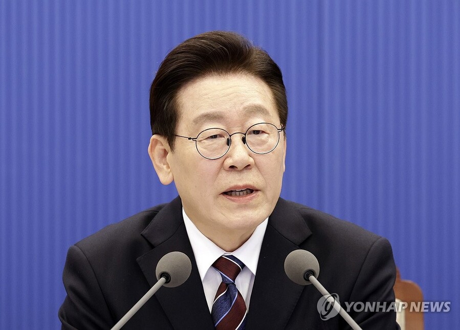 ▲ 이재명 대통령이 26일 청와대에서 열린 수석보좌관회의에서 발언하고 있다. ⓒ연합뉴스