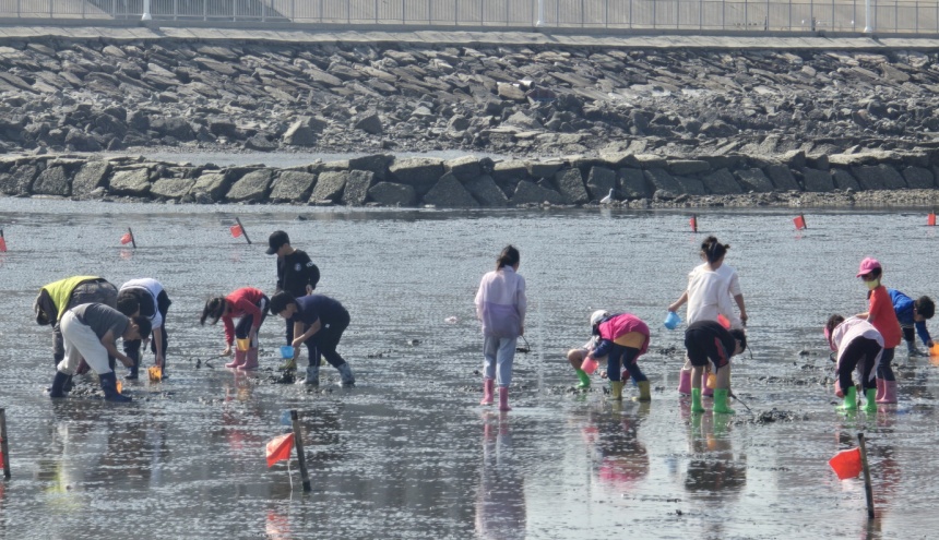 ▲ 시흥시 오이도 어촌체험휴양마을이 3월 1일 개장해 오는 11월 30일까지 체험행사가 진행된다 ⓒ시흥시 제공