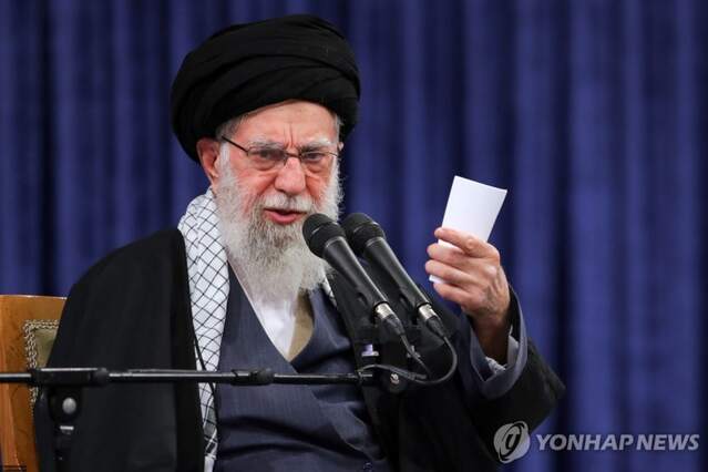 [상보] 트럼프 "하메네이 사망" 공식 발표 