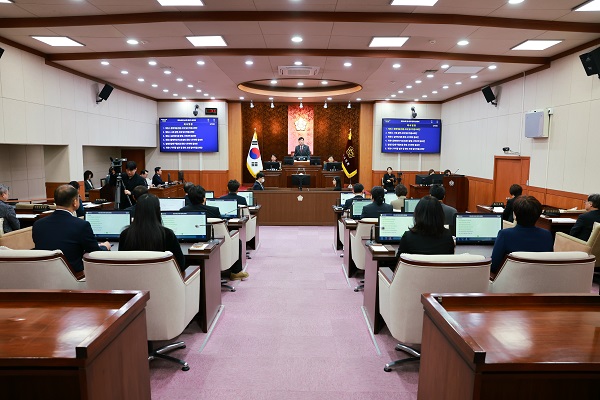 ▲ 제천시의회 제354회 제2차 본회의 장면.
