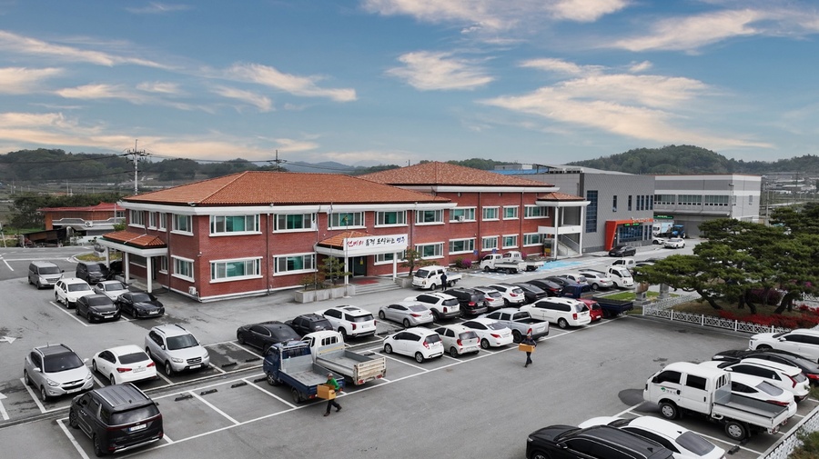 ▲ 영주시는 3월3일부터 5월31일까지 2026년도 기본형 공익직불금 신청·접수한다(농업기술센터 전경).ⓒ영주시