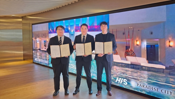 ▲ 지난 2월 27일 파라다이스세가사미가 일본 도쿄 HIS 본사에서 HIS와 함께 현지 브랜딩 강화 및 상품 판매를 위한 업무협약을 맺었다. (왼쪽부터) HIS 후쿠시마 부장, 파라다이스시티 김재환 상무, 비에스글로벌 이선현 대표ⓒ파라다이스