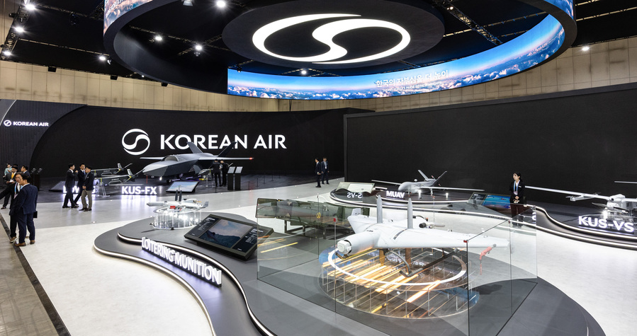 ▲ 대한항공은 서울 국제 항공우주 및 방위산업 전시회(ADEX) 2025에서 무인기 3종을 최초 공개했다. ⓒ대한항공