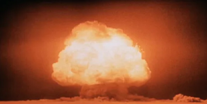 ▲ 1945년 7월16일 역사상 최초로 성공한 미국의 '트리니티' 핵실험에서 솟아오로는 거대한 핵구름.