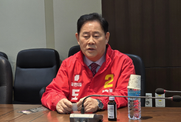 ▲ 최경환 경상북도지사 예비후보가 3월 3일 경주를 방문해 역사문화와 첨단산업, 해양수산을 잇는 ‘경주 미래 100년’의 입체적 비전을 발표한다.ⓒ최경환 예비후보자측