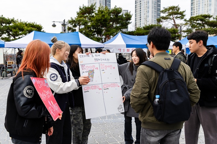 ▲ 이벤트 참여하는 학생들.ⓒ한양대