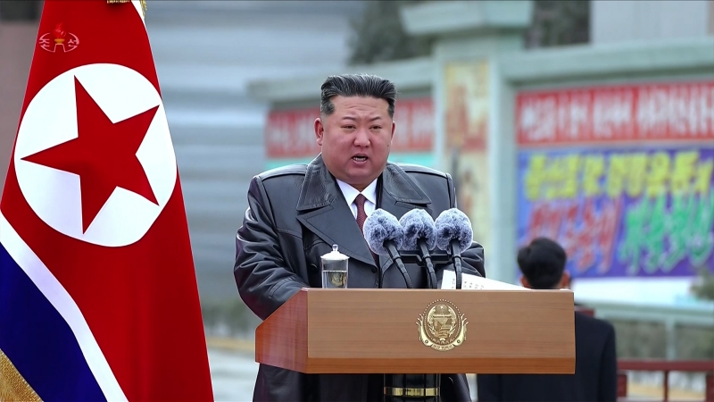 ▲ 북한 김정은이 지난 1일 당 제9차대회 후 첫 경제현장 행보로 상원세멘트연합기업소를 축하방문해 종업원들에게 격려 연설을 했다고 조선중앙TV가 2일 보도했다. ⓒ조선중앙TV/연합뉴스