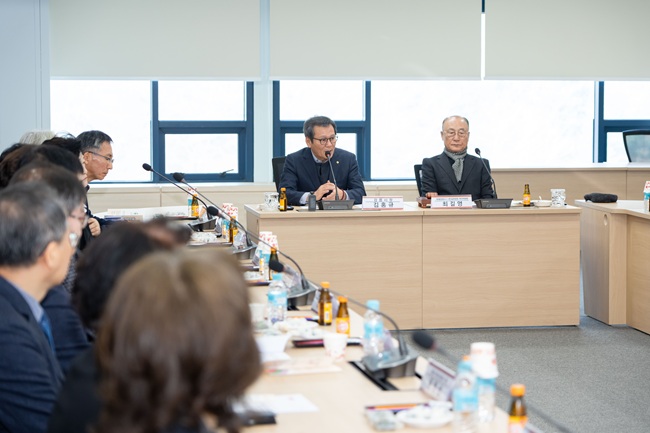 ▲ 강릉시 국제관광도시 시민실천운동 추진위원회가 5일 강릉시청에서 정기 회의를 열었다. ⓒ강릉시