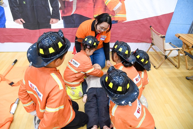 ▲ 화천커뮤니티센터 카자니아 직업체험 프로그램. ⓒ화천군