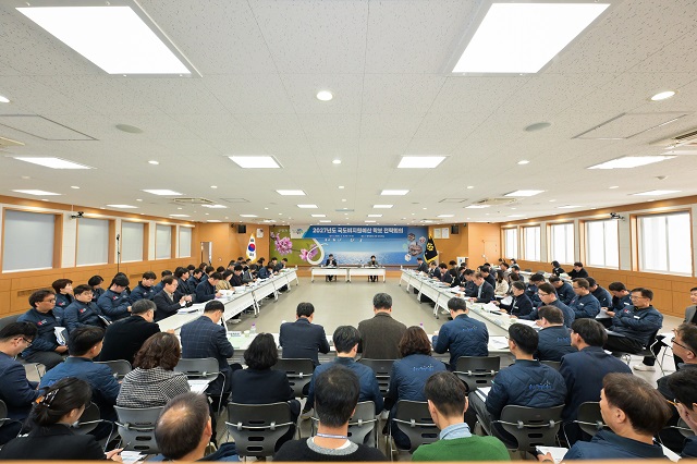 ▲ 영덕군은 국·도비 확보를 위한 체계적인 전략 마련과 정부 예산안 편성 절차에 효과적으로 대응하기 위해 지난 5일 ‘2027년 국·도비 지원예산 확보 전략회의’를 개최했다.ⓒ영덕군