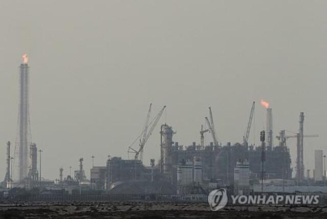 ▲ 카타르 라스라판의 천연가스 생산시설. 출처=로이터ⓒ연합뉴스