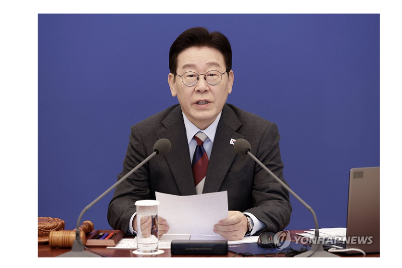 ▲ 이재명 대통령이 싱가포르·필리핀 순방 귀국 후 지난 5일 청와대에서 열린 국무회의에서 발언하고 있다.ⓒ연합뉴스