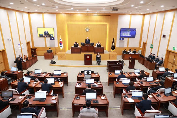 ▲ 충주시의회 회의, 이제 유튜브로 본다_본회의장 사진