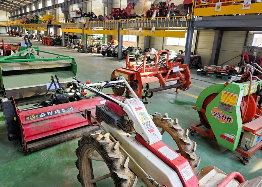 ▲ 장성군이 사용하지 않는 임대농기계 30대를 24일 매각한다.ⓒ장성군 제공