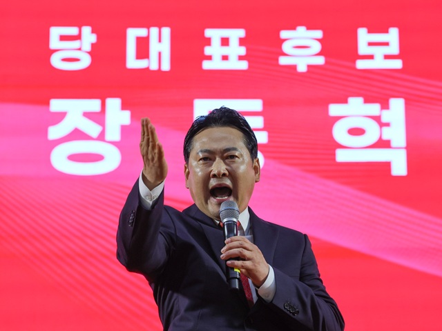 ▲ 장동혁 국민의힘 대표가 지난해 8월 13일 대전 서구 배재대에서 열린 제6차 전당대회 충남권-호남권 합동연설회에서 지지를 호소하는 모습. ⓒ뉴시스