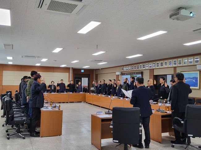▲ 시는 3월 중 각 12개 읍면동 이·통장 회의와 연계해 청렴 서약식을 개최하고 있다. ⓒ삼척시