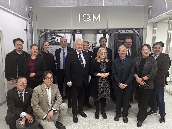 ▲ ‘핀란드-충북 간 미래 양자기술 협력 간담회ʼ에 참석한 핀란드 대사 등.