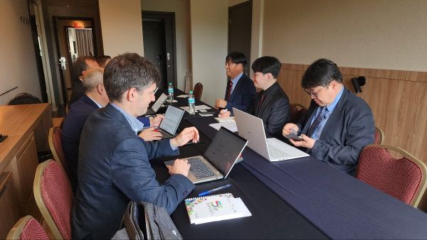 ▲ 농촌진흥청은 11일(현지 시간) 파라과이에서 열린 미주개발은행(IDB) 연차총회에서 중남미·카리브 지역 농업 발전을 위한 업무협약(MOU)을 체결하고 신규 협력 과제를 논의했다.ⓒ농촌진흥청