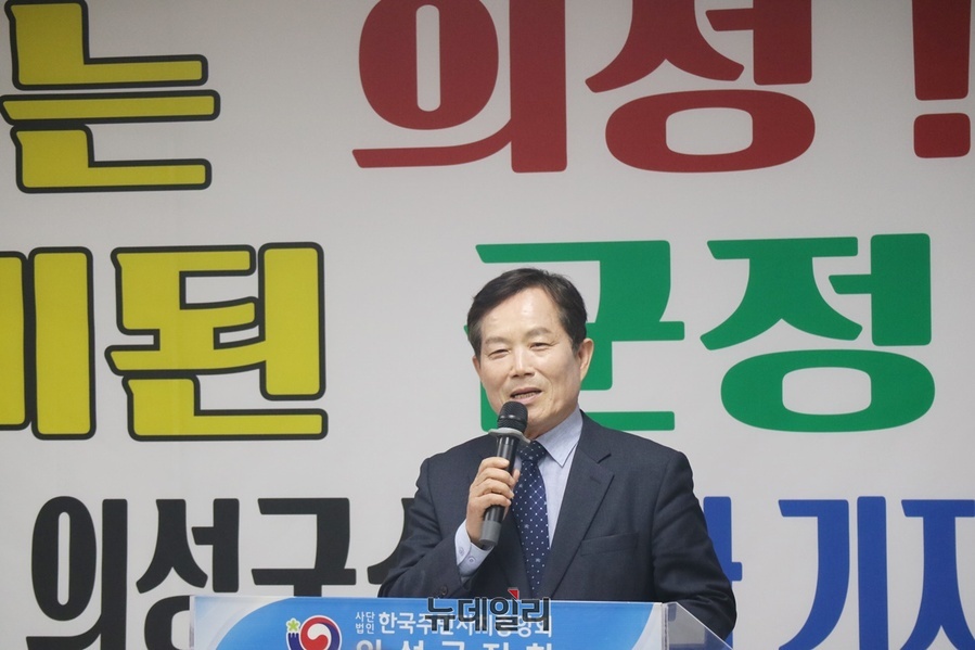 ▲ 최유철 전 의장은 “국민의힘 공천을 신청했고 경선도 선거의 한 과정이다. 마다할 이유도 없고 당연히 임해서 좋은 결과를 만들어 내기 위해서 열심히 노력하고 있다”라고 답했다.ⓒ뉴데일리