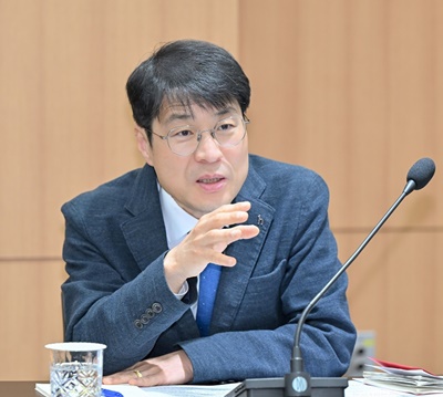 ▲ 대구시는 12일 오전 동인청사에서 김정기 시장 권한대행 주재로 시정 주요 현안 점검보고회를 개최했다.ⓒ대구시